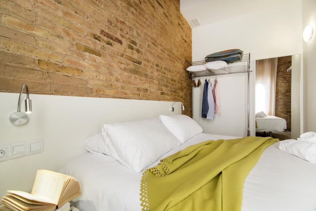Happy People Sagrada Familia Apartments บาร์เซโลนา ภายนอก รูปภาพ