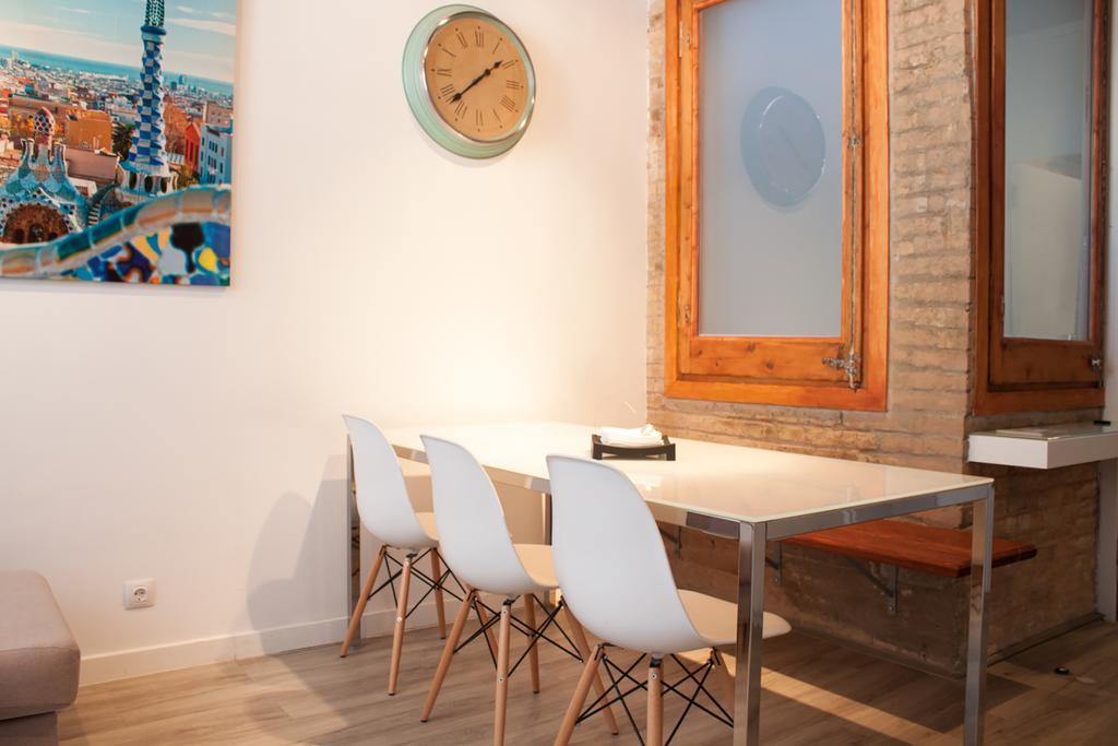 Happy People Sagrada Familia Apartments บาร์เซโลนา ภายนอก รูปภาพ