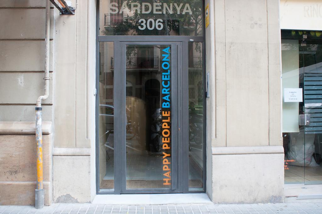 Happy People Sagrada Familia Apartments บาร์เซโลนา ภายนอก รูปภาพ