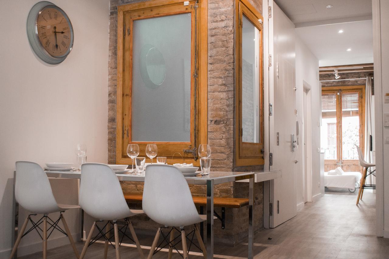 Happy People Sagrada Familia Apartments บาร์เซโลนา ภายนอก รูปภาพ